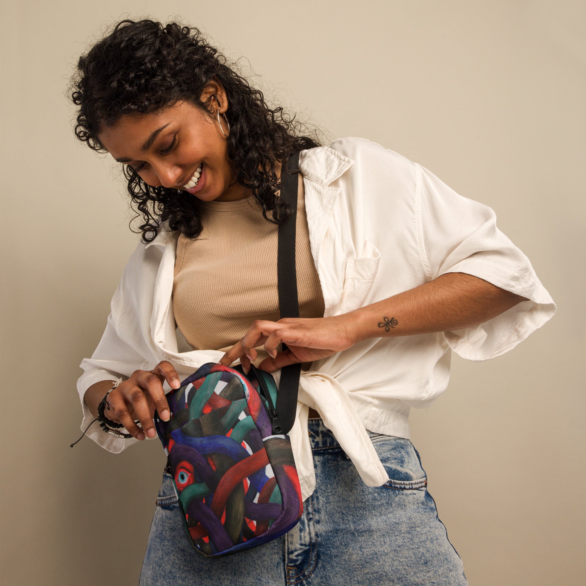 Oculto crossbody bag